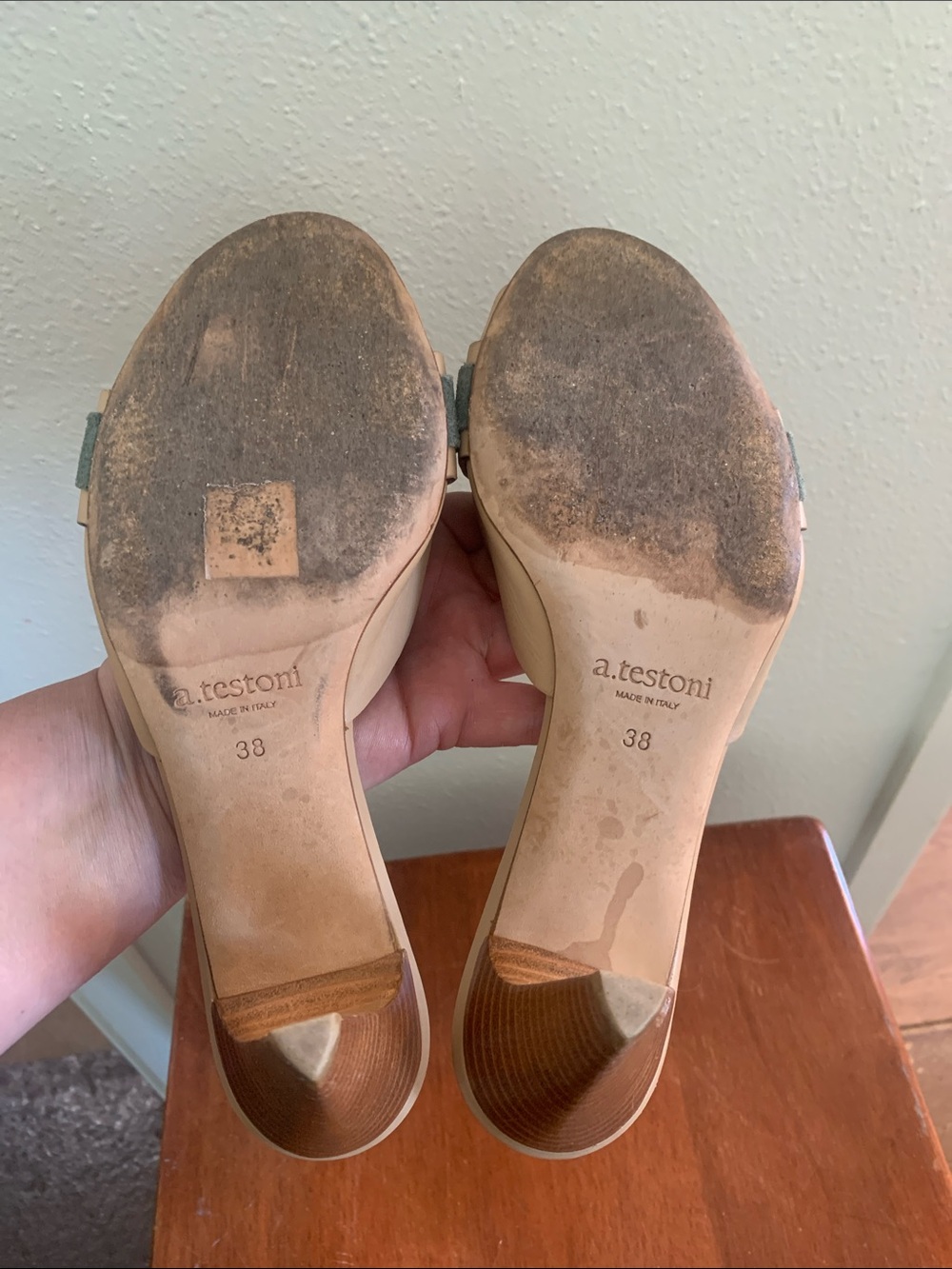 a. testoni Nude Leather Slide Sandals with Green Suede Bow - Picture 5 of 5